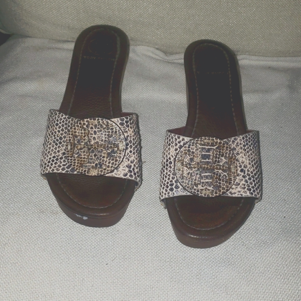 Tory Burch Wedge Sandals PATTI-PITONE ROCHA SNAKE Logo Studded 8.5